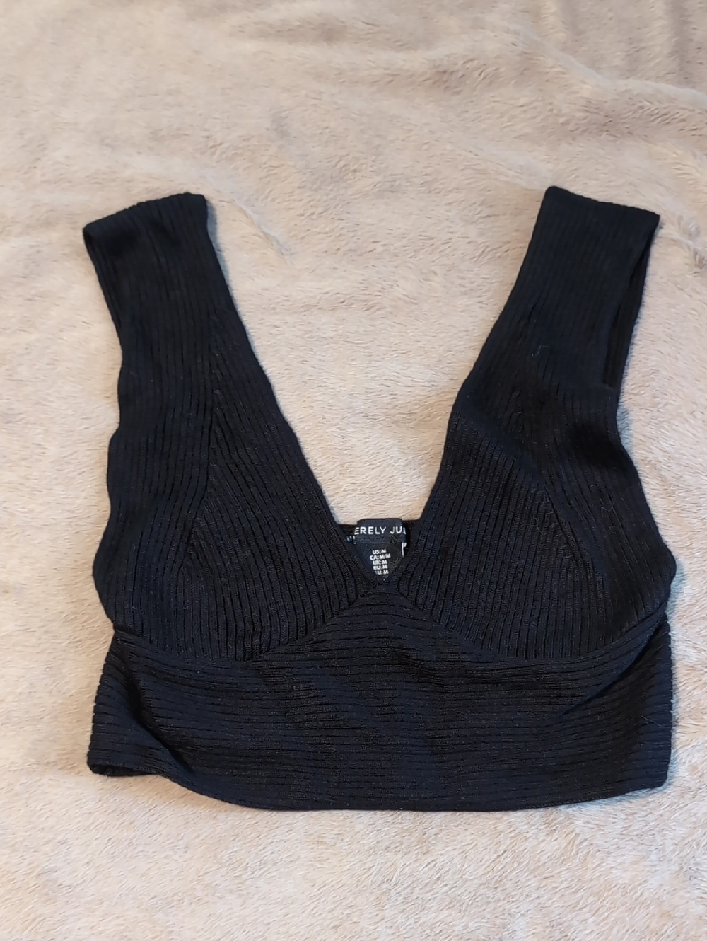 Sincerely Jules Black Two Piece Crop Top And Skirt - Picture 4 of 10
